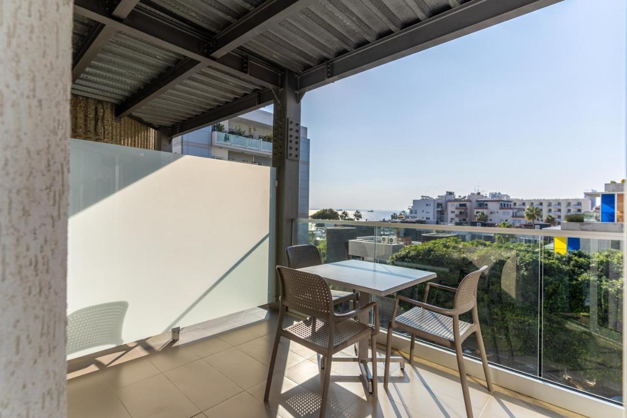 Harmony Bay Ξενοδοχείο 3*